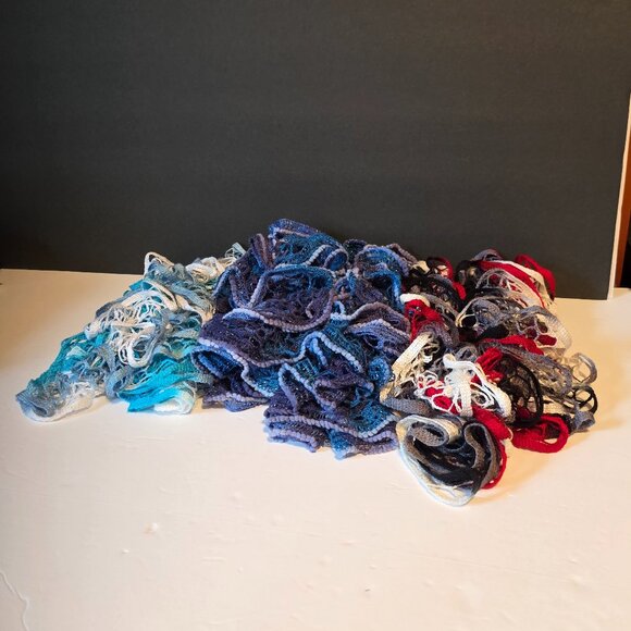 Set/3 Ruffle Scarves - Picture 2 of 6